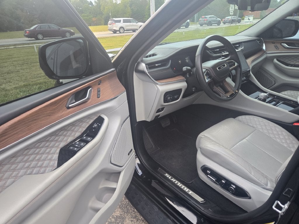 2022 Jeep Grand Cherokee L Summit
