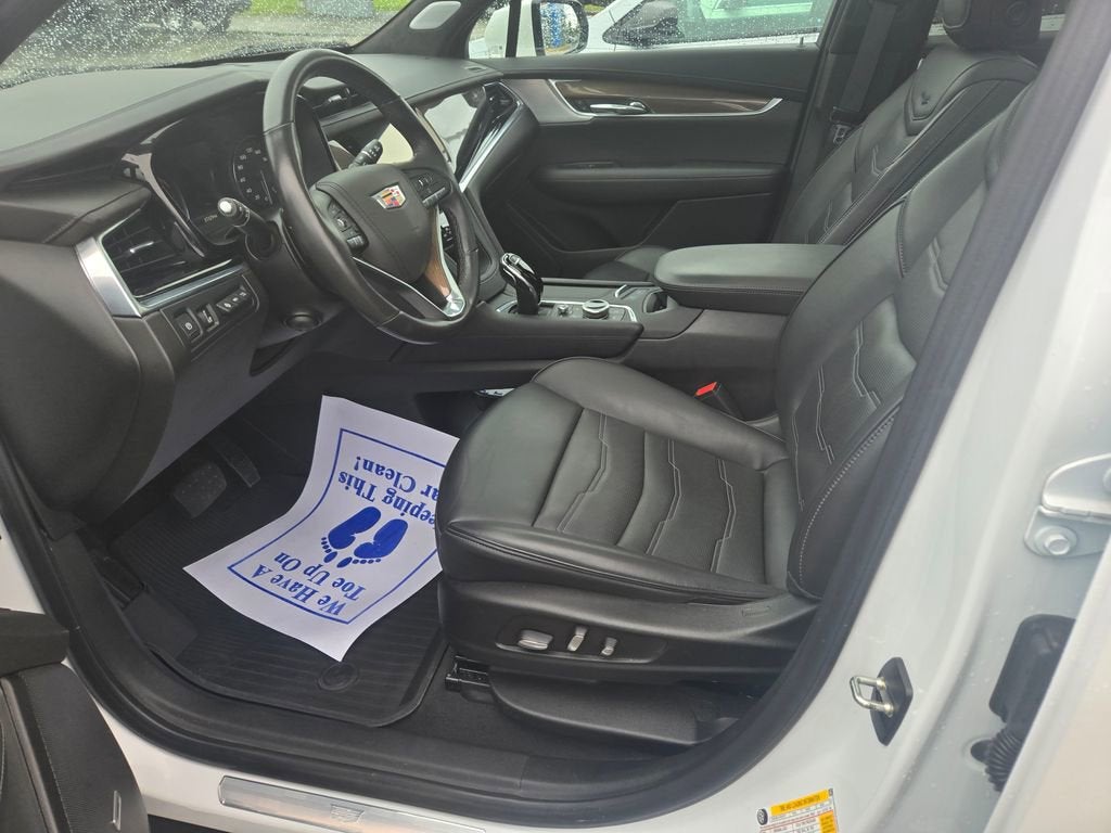 2023 Cadillac XT6 Premium Luxury
