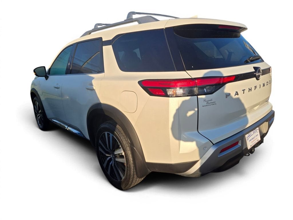 2024 Nissan Pathfinder Platinum
