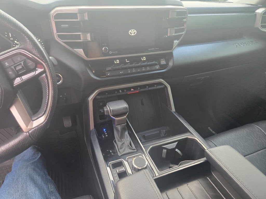 2024 Toyota Tundra 4WD SR5