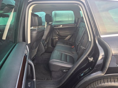 2016 Volkswagen Touareg Sport w/Technology